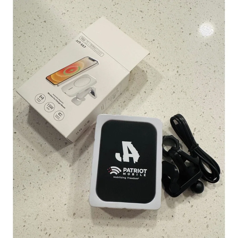 Jason Aldean's Patriot Mobile 15W Magnetic Wireless Car Charger (New In Box)